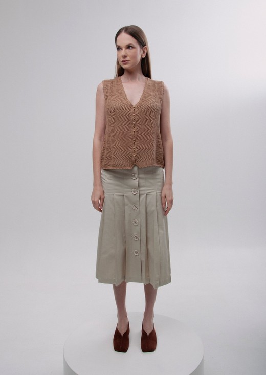 Вʼязана жилетка мокко