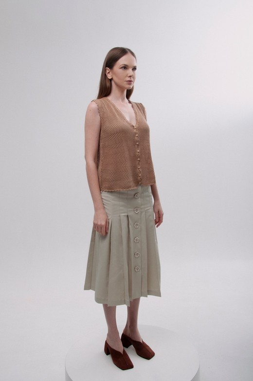 Вʼязана жилетка мокко